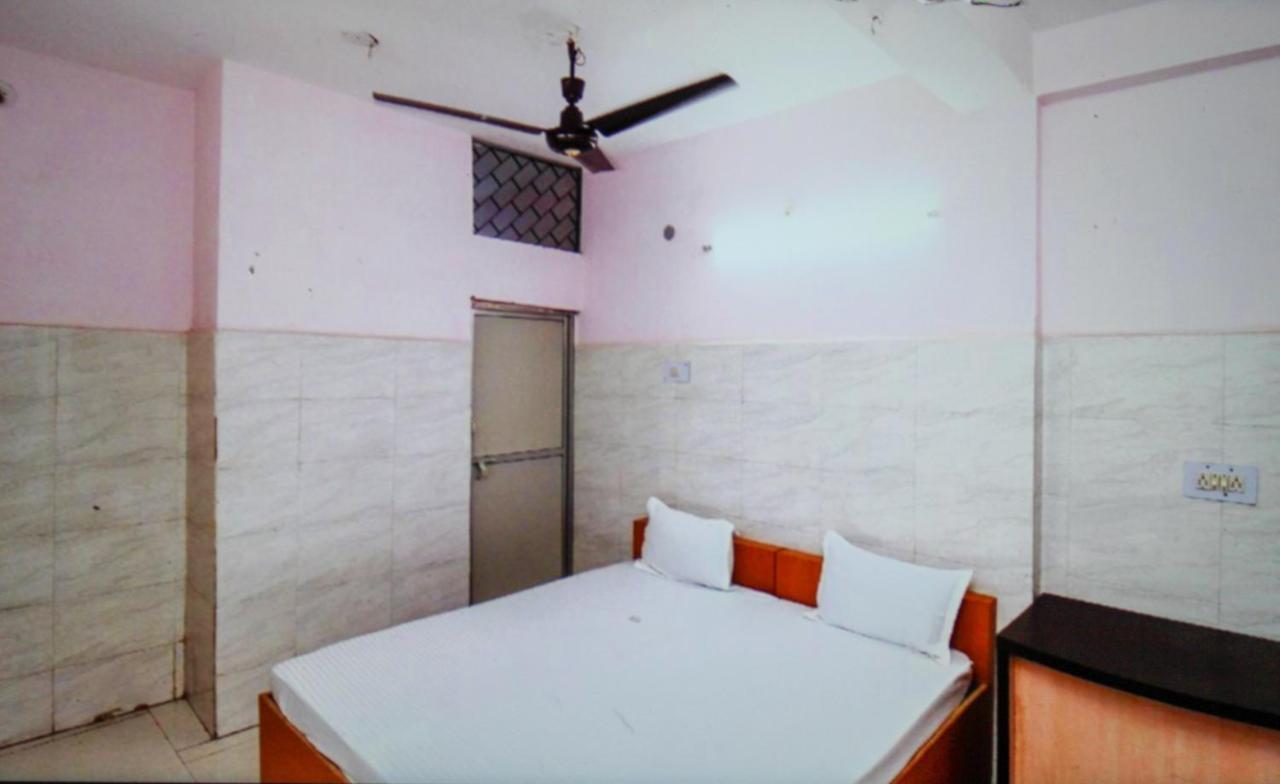 Hotel Kshama Jabalpur Luaran gambar