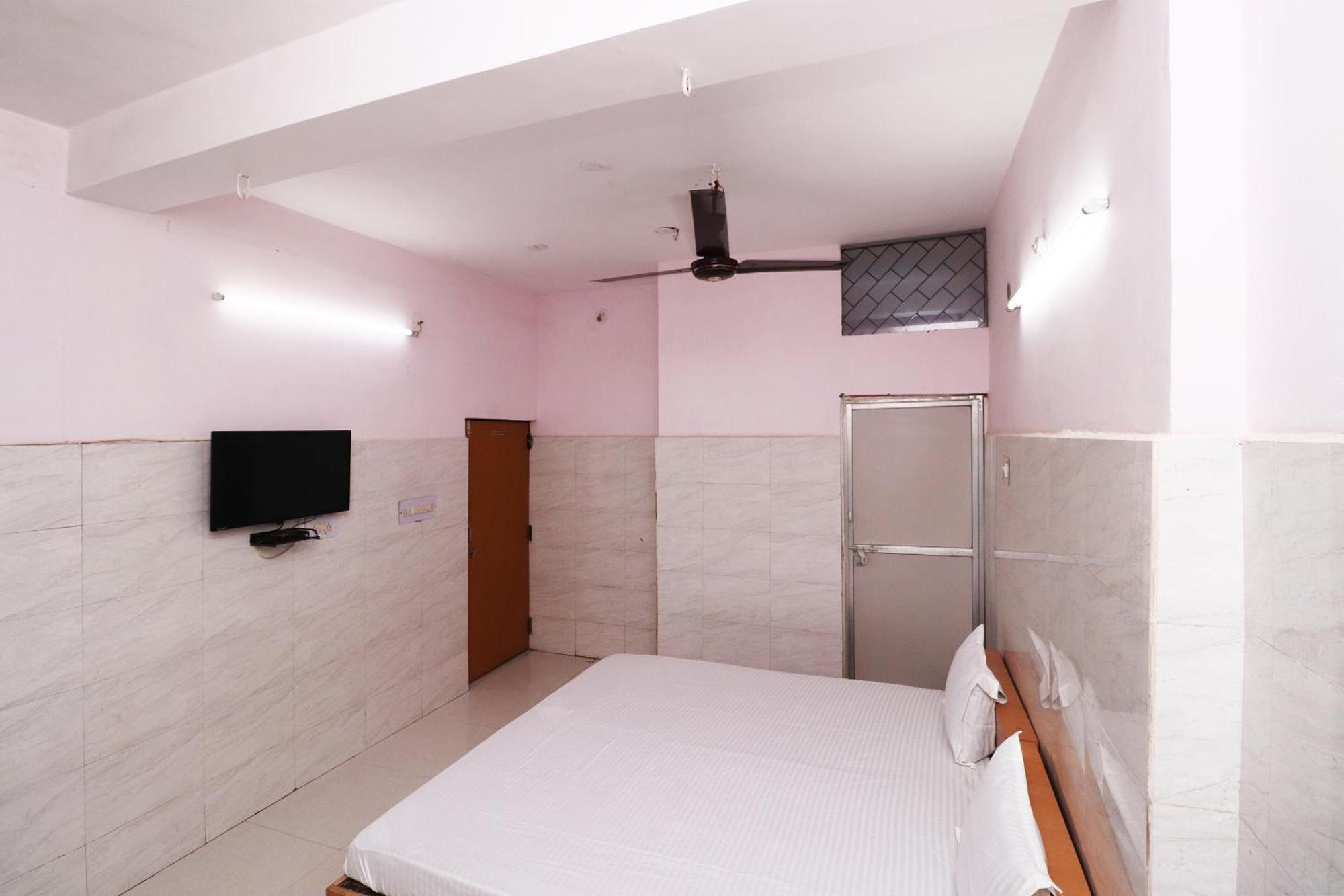 Hotel Kshama Jabalpur Luaran gambar